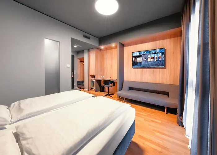 Cult Frankfurt Hotel 4*