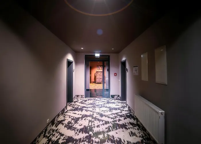 Cult Frankfurt 4*