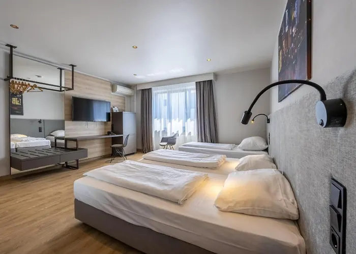 Hotel Cult Frankfurt 4*