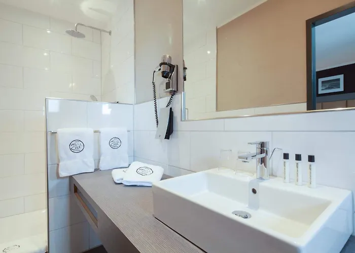 Cult Frankfurt 4*