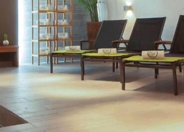 Cult Frankfurt Hotel 4*