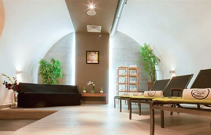Cult Frankfurt 4*